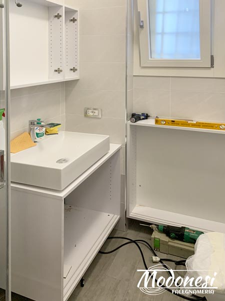 Composizione Bagno Moderno: Montaggio Mobili