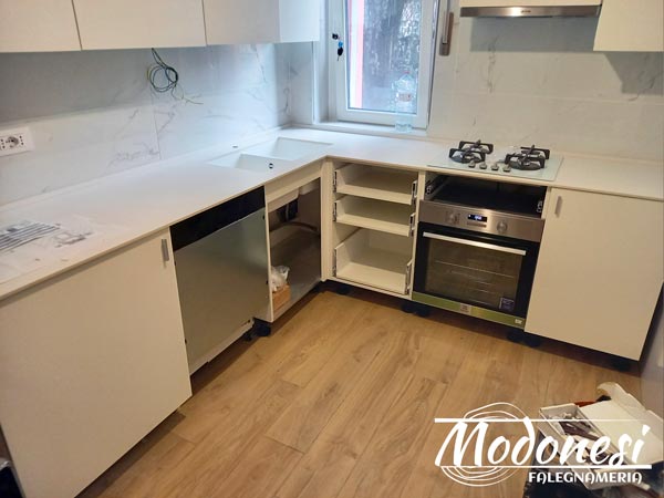 Cucina Angolare Moderna Milano Montaggio 2