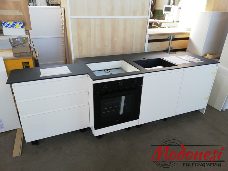 Cucina Su Misura Milano In Bilaminato Bianco Opaco Lab 03