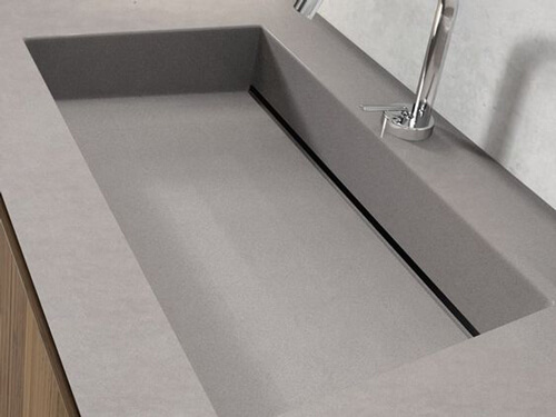 Lavabo Integrato nel Top Milano: Lavabo moderno incassato