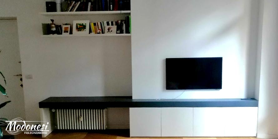 Arredamento Soggiorno Milano: Mobile TV con Seduta Personalizzata