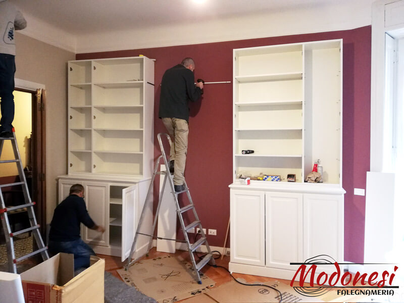 Mobile Soggiorno Bianco Su Misura Per Una Casa A Milano Applicazione 04