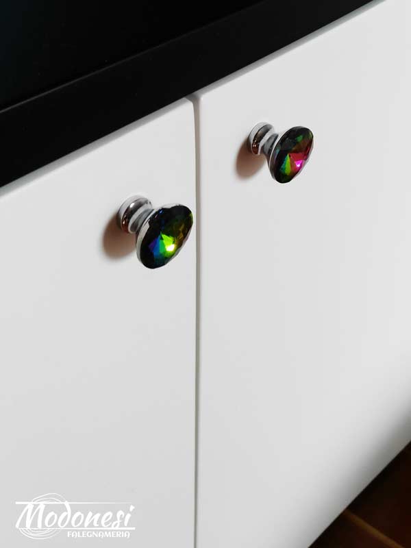 Monopole multicolor